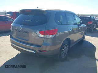2013 Nissan Pathfinder Platinum with VIN 5N1AR2MNXDC678198, listed as a IAAI auction lot 41647304 with 196,601 mi miles. Bid and sale history available at carsss.com. Image 4.