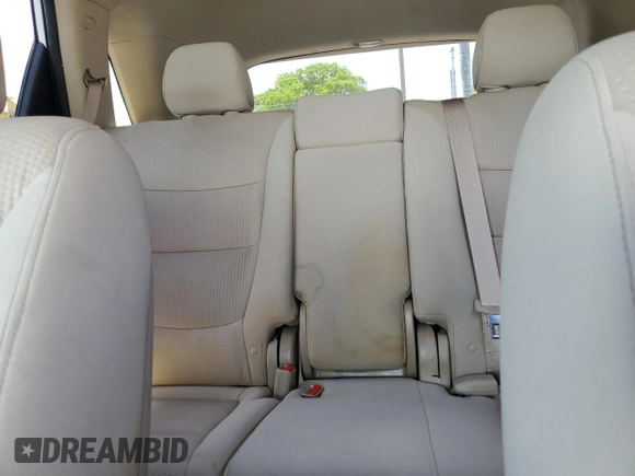 2011 Kia Sorento LX with VIN 5XYKTCA17BG135286, listed as a Copart auction lot 54501785 with 144,282 mi miles and Clean Title. Bid and sale history available at carsss.com. Image 10.