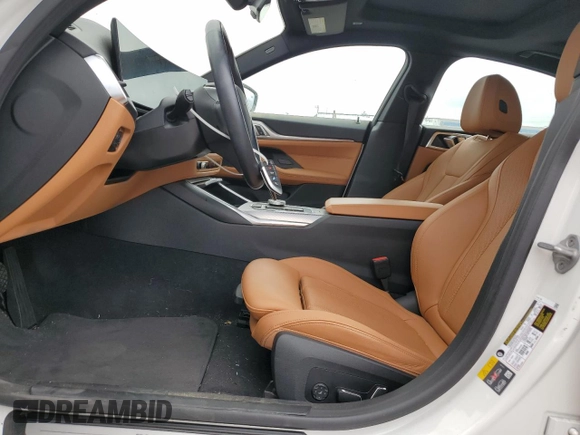 2024 BMW i4 eDrive35 z VIN WBY43AW05RFT14046, wystawiony jako Copart lot #54940645 z przebiegiem 6 456 mil mil oraz Szkoda całkowita • Salvage title. Historia ofert i sprzedaży dostępna na DreamBid. Obrazek 7.