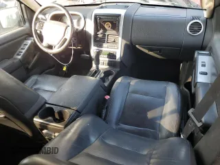 2006 Mercury Mountaineer Premier z VIN 4M2EU38876UJ05510, wystawiony jako Copart lot #42411955 z przebiegiem 251 888 mil mil oraz Tytuł czysty. Historia ofert i sprzedaży dostępna na DreamBid. Obrazek 8.