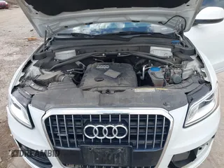 2016 Audi Q5 Premium Plus with VIN WA1L2AFPXGA136183, listed as a IAAI auction lot 41898224 with 117,640 mi miles. Bid and sale history available at carsss.com. Image 10.