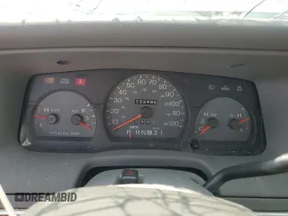 2002 Mercury Grand Marquis LS Premium z VIN 2MEFM75W52X666147, wystawiony jako Copart lot #58970815 z przebiegiem 133 495 mil mil oraz Szkoda całkowita • Salvage title. Historia ofert i sprzedaży dostępna na DreamBid. Obrazek 9.
