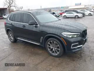 2023 BMW X5 xDrive40i z VIN 5UXCR6C03P9P62891, wystawiony jako IAAI lot #41492392 z przebiegiem 51 471 mil mil oraz . Historia ofert i sprzedaży dostępna na DreamBid. Obrazek 1.