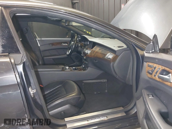 2013 Mercedes-Benz CLS 550 with VIN WDDLJ9BBXDA065005, listed as a IAAI auction lot 42009074 with 158,459 mi miles and . Bid and sale history available at DreamBid. Image 5.