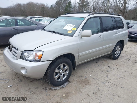 2004 Toyota Highlander with VIN JTEDP21A340026481, listed as a IAAI auction lot 41359582 with 267,528 mi miles. Bid and sale history available at carsss.com. Image 18.