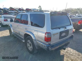 2000 Toyota 4Runner Limited with VIN JT3HN87R6Y0283866, listed as a IAAI auction lot 41639423 with 285,426 mi miles. Bid and sale history available at carsss.com. Image 3.