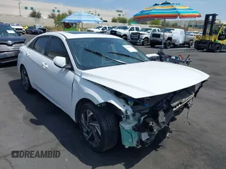 2024 Hyundai Elantra Limited с VIN KMHLP4DG5RU658440, выставлен на аукционе IAAI как лот 42153995 с пробегом 14 665 миль миль и . История ставок и продаж доступна на DreamBid. Изображение 1.