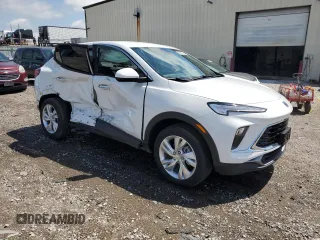 2025 Buick Encore GX Preferred with VIN KL4AMCSL0SB155439, listed as a Copart auction lot 62420025 with 1,359 mi miles and Clean title. Bid and sale history available at DreamBid. Image 4.