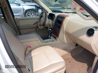 2006 Ford Explorer Eddie Bauer with VIN 1FMEU74E16UB33744, listed as a IAAI auction lot 42387031 with 186,674 mi miles and . Bid and sale history available at DreamBid. Image 5.