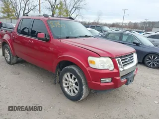 2007 Ford Explorer Sport Trac Limited z VIN 1FMEU53KX7UA08870, wystawiony jako IAAI lot #41212727 z przebiegiem 214 488 mil mil oraz . Historia ofert i sprzedaży dostępna na DreamBid. Obrazek 1.
