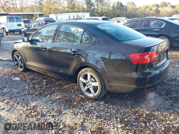 2012 Volkswagen Jetta SE with VIN 3VWBP7AJ3CM338852, listed as a IAAI auction lot 41011223 with 307,098 mi miles and . Bid and sale history available at DreamBid. Image 3.