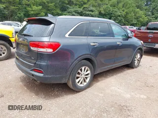 2017 Kia Sorento LX with VIN 5XYPG4A56HG230935, listed as a IAAI auction lot 42593196 with 127,425 mi miles and . Bid and sale history available at DreamBid. Image 4.