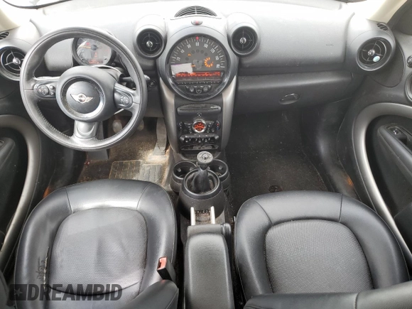 2015 MINI Countryman with VIN WMWZB3C52FWM33204, listed as a Copart auction lot 51680405 with 154,839 mi miles and Salvage Title. Bid and sale history available at DreamBid. Image 8.