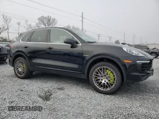 2016 Porsche Cayenne S E-Hybrid with VIN WP1AE2A25GLA64558, listed as a Copart auction lot 43765325 with 84,953 mi miles and Clean title. Bid and sale history available at DreamBid. Image 4.