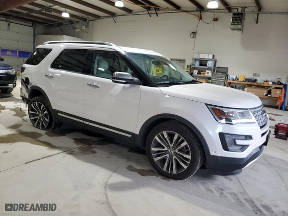 2017 Ford Explorer Platinum with VIN 1FM5K8HT2HGB27733, listed as a Copart auction lot 51491445 with 117,781 mi miles and Salvage Title. Bid and sale history available at carsss.com. Image 4.