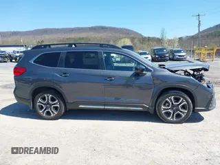 2024 Subaru Ascent Limited z VIN 4S4WMAUD8R3402275, wystawiony jako IAAI lot #42032021 z przebiegiem 25 212 mil mil oraz . Historia ofert i sprzedaży dostępna na DreamBid. Obrazek 14.