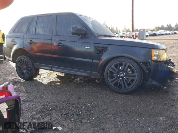 2012 Land Rover Range Rover Sport HSE Lux z VIN SALSK2D44CA734210, wystawiony jako IAAI lot #41789146 z przebiegiem 146 239 mil mil oraz . Historia ofert i sprzedaży dostępna na DreamBid. Obrazek 1.