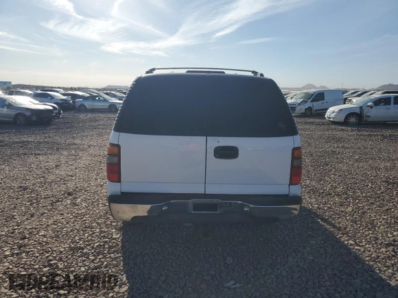 2000 Chevrolet Suburban LT with VIN 3GNFK16T8YG107341, listed as a Copart auction lot 44074375 with 0 mi miles and Salvage Title. Bid and sale history available at carsss.com. Image 6.