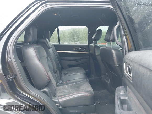 2019 Ford Explorer XLT с VIN 1FM5K8D86KGA81851, выставлен на аукционе IAAI как лот 42300021 с пробегом 54 486 миль миль и . История ставок и продаж доступна на DreamBid. Изображение 8.