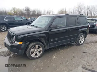 2014 Jeep Patriot Limited with VIN 1C4NJRCB7ED569805, listed as a IAAI auction lot 40854840 with 189,858 mi miles. Bid and sale history available at carsss.com. Image 17.