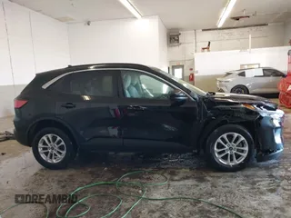 2020 Ford Escape SE with VIN 1FMCU9G6XLUC71527, listed as a IAAI auction lot 41420952 with 70,886 mi miles and . Bid and sale history available at DreamBid. Image 13.