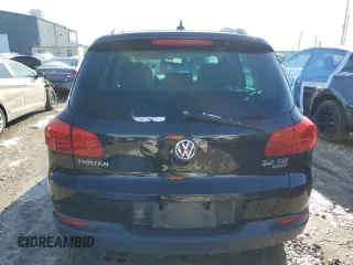 2015 Volkswagen Tiguan SE z VIN WVGBV7AX9FW516731, wystawiony jako Copart lot #49508815 z przebiegiem 172 072 mil mil oraz Szkoda całkowita • Salvage title. Historia ofert i sprzedaży dostępna na DreamBid. Obrazek 6.