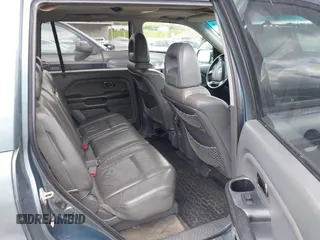 2005 Honda Pilot EX-L z VIN 5FNYF18695B043728, wystawiony jako IAAI lot #42301886 z przebiegiem 237 174 mil mil oraz . Historia ofert i sprzedaży dostępna na DreamBid. Obrazek 8.