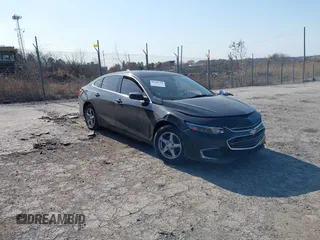 2016 Chevrolet Malibu LS z VIN 1G1ZB5STXGF172283, wystawiony jako IAAI lot #41785710 z przebiegiem 93 076 mil mil oraz . Historia ofert i sprzedaży dostępna na DreamBid. Obrazek 1.