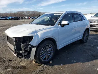 2022 Audi Q3 Premium Plus z VIN WA1BUCF3XN1032112, wystawiony jako Copart lot #44989735 z przebiegiem 34 631 mil mil oraz Szkoda całkowita • Salvage title. Historia ofert i sprzedaży dostępna na DreamBid. Obrazek 1.