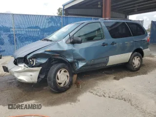 2000 Toyota Sienna LE with VIN 4T3ZF13C1YU267463, listed as a Copart auction lot 71667624 with 0 mi miles and Salvage Title. Bid and sale history available at carsss.com. Image 1.