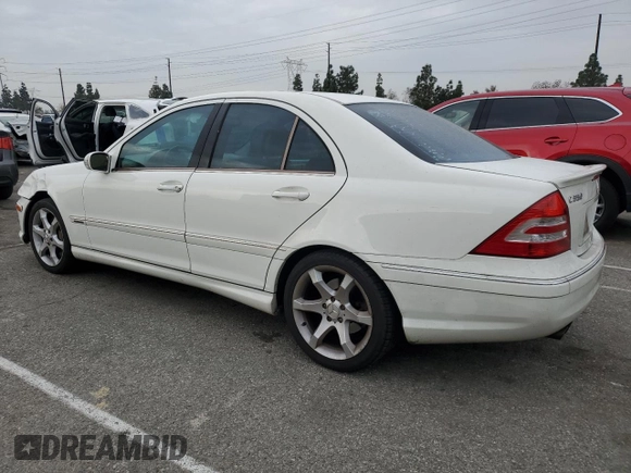 2007 Mercedes-Benz C 350 Sport z VIN WDBRF56H57F881199, wystawiony jako Copart lot #47779325 z przebiegiem 266 720 mil mil oraz Szkoda całkowita • Salvage title. Historia ofert i sprzedaży dostępna na DreamBid. Obrazek 2.