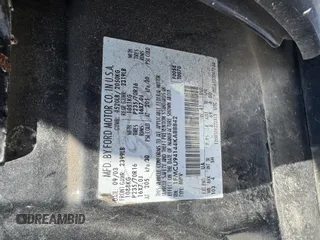 2004 Ford Escape Limited with VIN 1FMCU94144KA88842, listed as a IAAI auction lot 41643194 with 148,082 mi miles. Bid and sale history available at carsss.com. Image 9.
