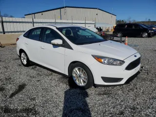 2016 Ford Focus SE with VIN 1FADP3F25GL301529, listed as a Copart auction lot 49164565 with 95,919 mi miles and Salvage Title. Bid and sale history available at carsss.com. Image 4.