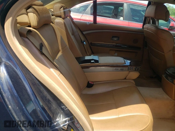 2008 BMW 7 Series 750Li z VIN WBAHN83598DT84968, wystawiony jako Copart lot #55589795 z przebiegiem 211 243 mil mil oraz Szkoda całkowita • Salvage title. Historia ofert i sprzedaży dostępna na DreamBid. Obrazek 10.