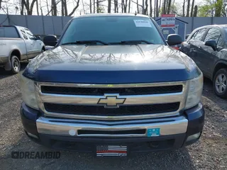 2009 Chevrolet Silverado 1500 LT with VIN 3GCEK23329G133613, listed as a IAAI auction lot 42146668 with 242,456 mi miles and . Bid and sale history available at DreamBid. Image 13.