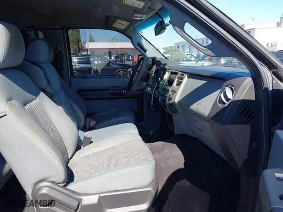 2011 Ford Super Duty F-250 SRW XL with VIN 1FT7X2A65BEA25829, listed as a IAAI auction lot 41633670 with 214,688 mi miles. Bid and sale history available at carsss.com. Image 5.