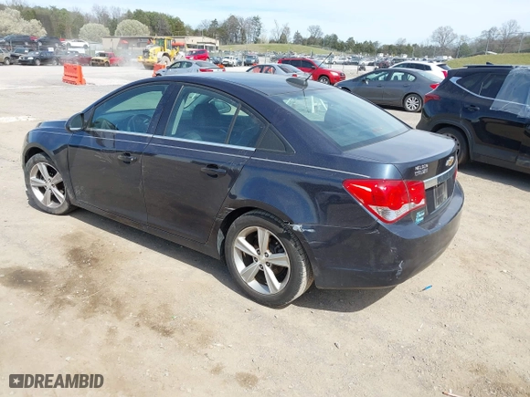 2015 Chevrolet Cruze LT with VIN 1G1PE5SB6F7276591, listed as a IAAI auction lot 41846813 with 118,695 mi miles. Bid and sale history available at carsss.com. Image 3.