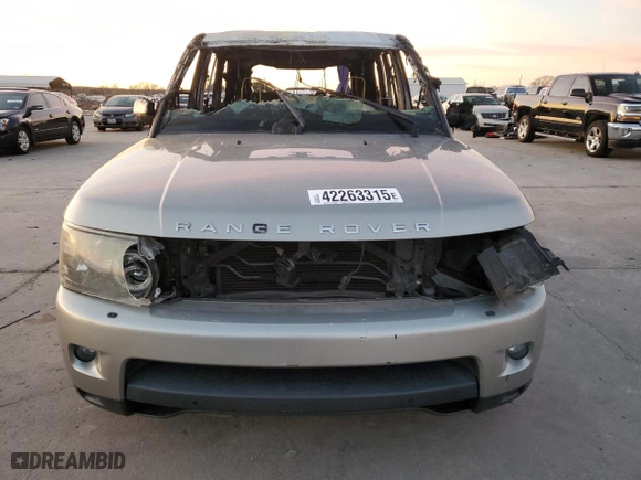 2010 Land Rover Range Rover Sport HSE LUX with VIN SALSK2D48AA232054, listed as a Copart auction lot 42263315 with 0 mi miles and Non Repairable. Bid and sale history available at carsss.com. Image 5.