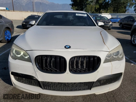 2015 BMW 7 Series 740Li with VIN WBAYE4C51FD947047, listed as a Copart auction lot 86773284 with 90,714 mi miles and Salvage Title. Bid and sale history available at DreamBid. Image 5.