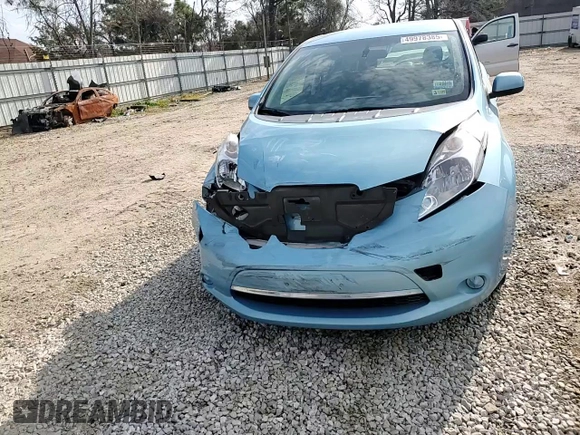 2015 Nissan LEAF SV with VIN 1N4AZ0CP9FC331627, listed as a Copart auction lot 49978385 with 35,196 mi miles and Salvage Title. Bid and sale history available at carsss.com. Image 10.