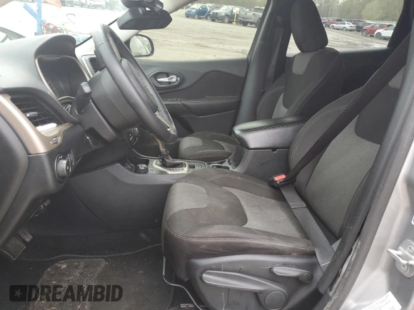 2014 Jeep Cherokee Latitude z VIN 1C4PJMCS6EW286568, wystawiony jako Copart lot #54754525 z przebiegiem 164 130 mil mil oraz Szkoda całkowita • Salvage title. Historia ofert i sprzedaży dostępna na DreamBid. Obrazek 7.