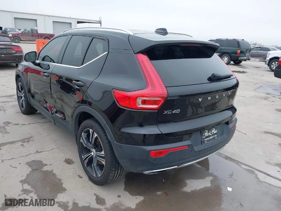2019 Volvo XC40 Inscription with VIN YV4162UL8K2153314, listed as a IAAI auction lot 41466836 with 80,379 mi miles. Bid and sale history available at carsss.com. Image 3.