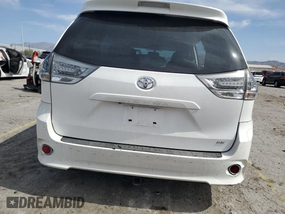 2015 Toyota Sienna SE с VIN 5TDXK3DC8FS582014, выставлен на аукционе Copart как лот 58018685 с пробегом 136 527 миль миль и Списание • Salvage title. История ставок и продаж доступна на DreamBid. Изображение 6.