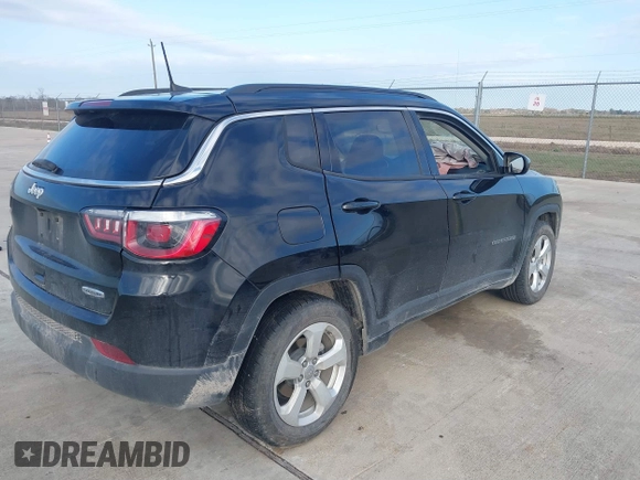 2020 Jeep Compass Latitude with VIN 3C4NJCBB7LT162363, listed as a IAAI auction lot 41253878 with 68,313 mi miles and . Bid and sale history available at DreamBid. Image 4.