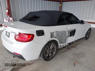 2015 BMW 2 Series M235i with VIN WBA1M1C53FV393300, listed as a IAAI auction lot 41926019 with 180,949 mi miles and . Bid and sale history available at carsss.com. Image 4.