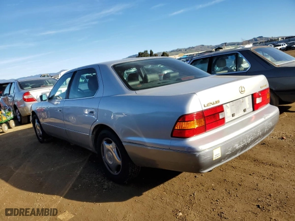 1999 Lexus LS 400 Luxury Sdn with VIN JT8BH28F1X0162282, listed as a Copart auction lot 41640985 with 167,534 mi miles and Clean Title. Bid and sale history available at carsss.com. Image 2.