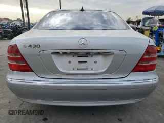 2002 Mercedes-Benz S-Class 4.3L with VIN WDBNG70J62A257551, listed as a Copart auction lot 84096614 with 113,860 mi miles and Salvage Title. Bid and sale history available at carsss.com. Image 6.