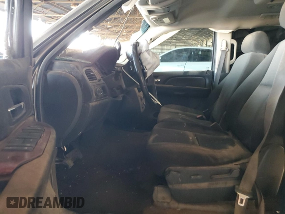 2008 GMC Yukon XL SLE w/3SA with VIN 1GKFC16038R263108, listed as a Copart auction lot 70296804 with 298,370 mi miles and Non Repairable. Bid and sale history available at carsss.com. Image 7.