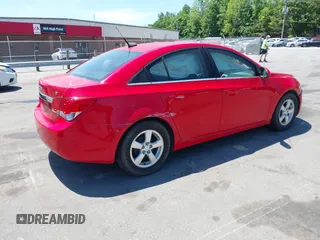 2014 Chevrolet Cruze 1LT z VIN 1G1PC5SB8E7114515, wystawiony jako IAAI lot #42230308 z przebiegiem 93 366 mil mil oraz . Historia ofert i sprzedaży dostępna na DreamBid. Obrazek 4.