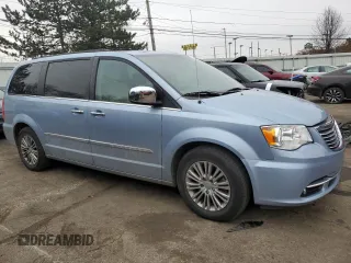 2013 Chrysler Town & Country Touring-L with VIN 2C4RC1CG8DR565461, listed as a Copart auction lot 47395965 with 132,177 mi miles and Salvage Title. Bid and sale history available at carsss.com. Image 4.